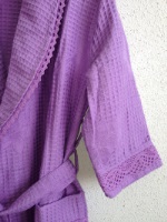 Вафельный халат с кружевом Лилия(сиреневый)